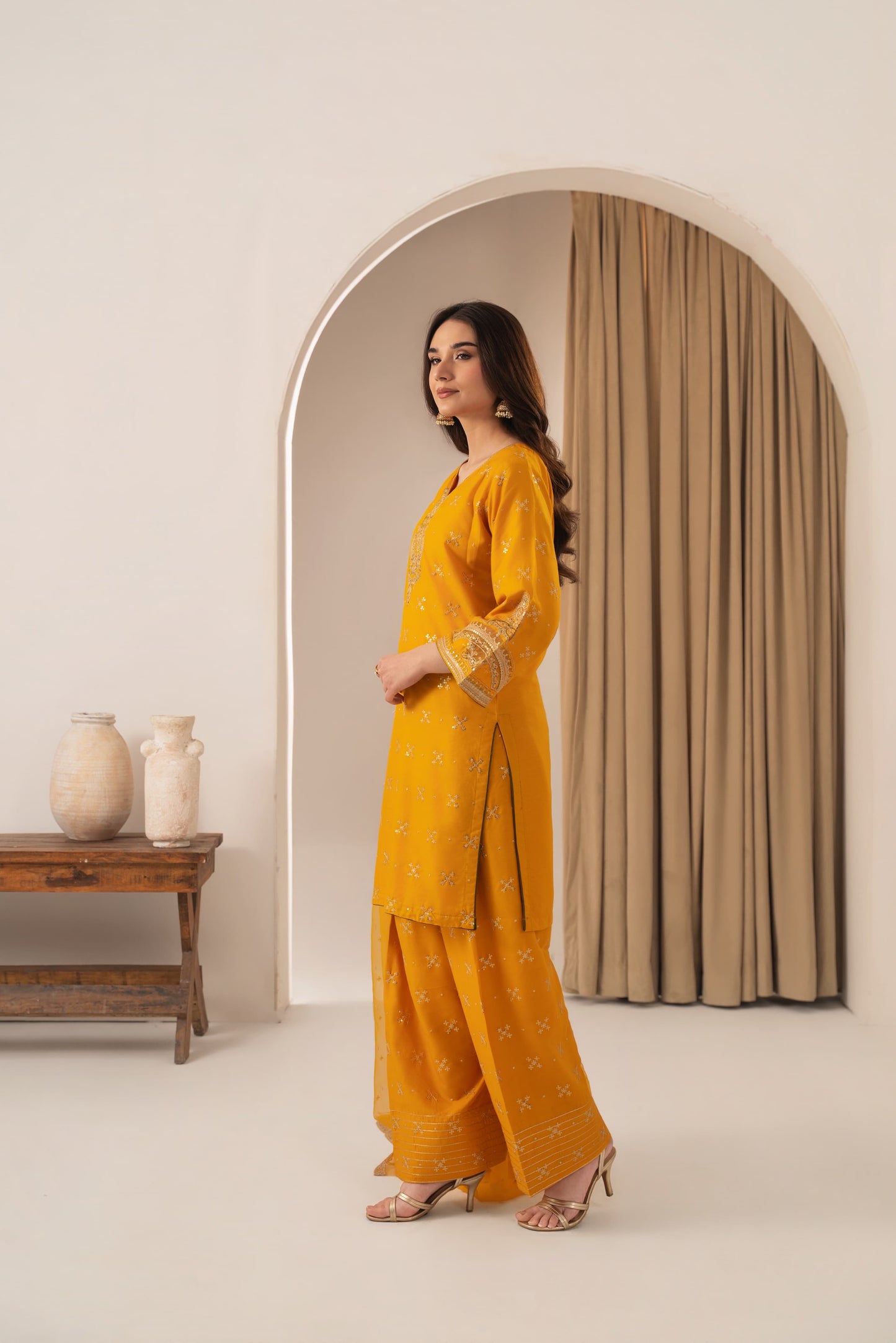 Sona Embroidered 3PC Farshi