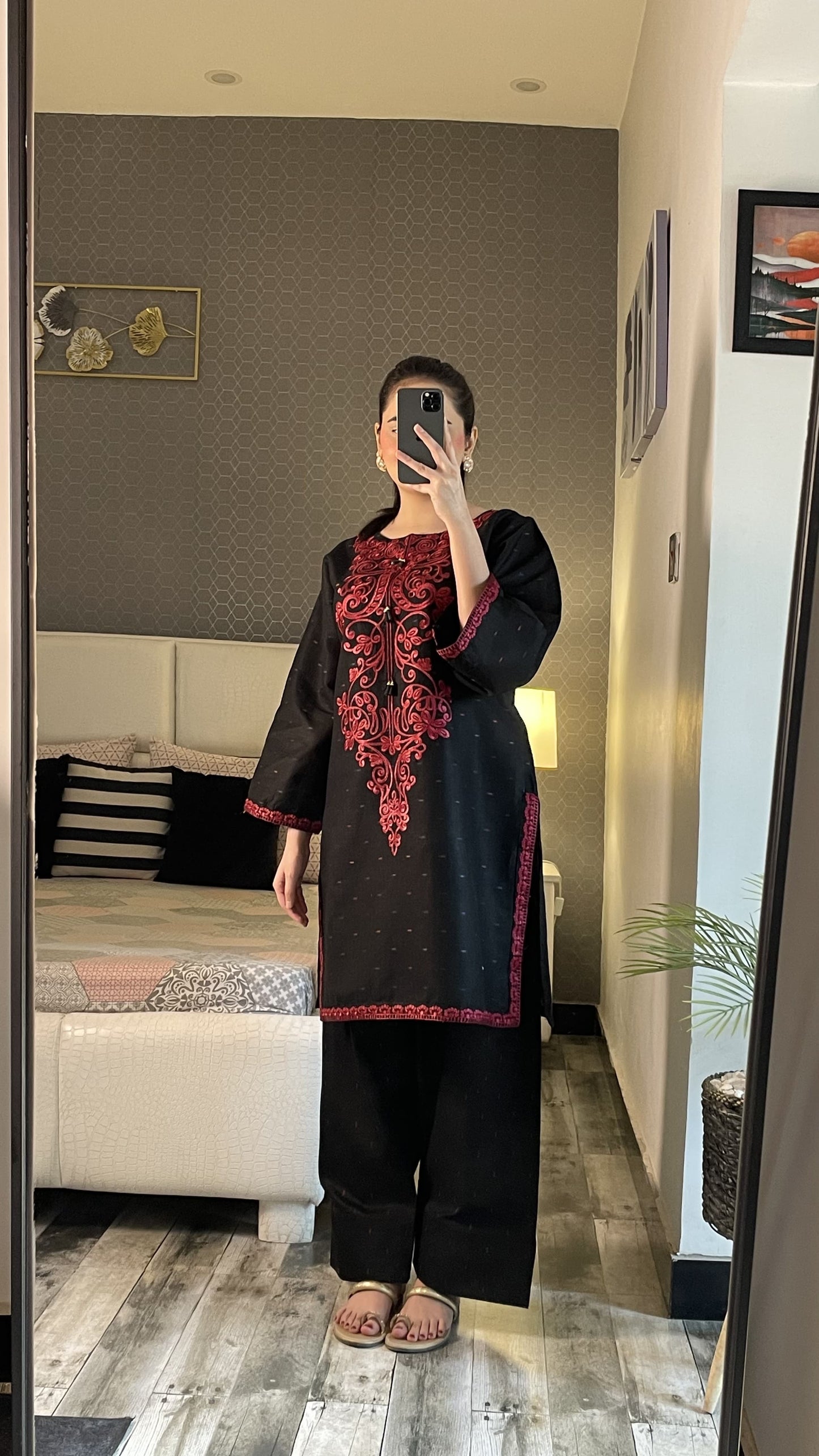 Yasmine Embroidered 2PC (Farshi)