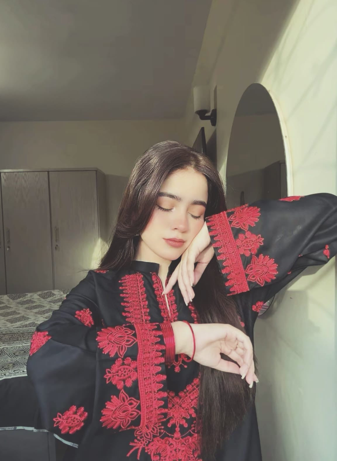 KOMAL Embroidery 2PC