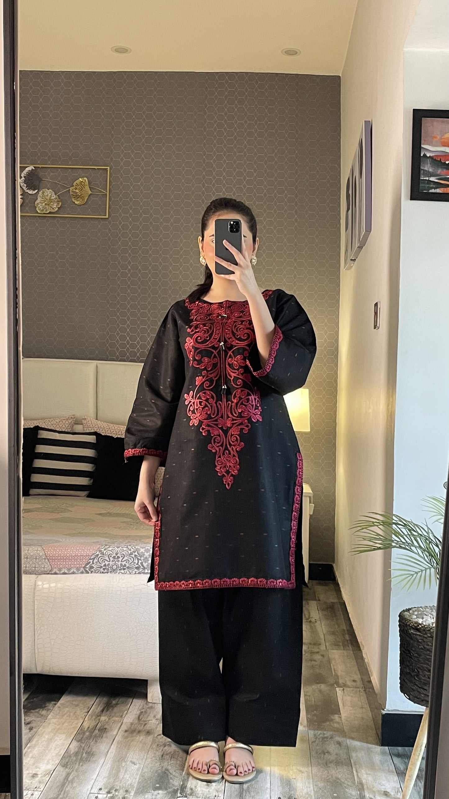 Yasmine Embroidered 2PC (Farshi)