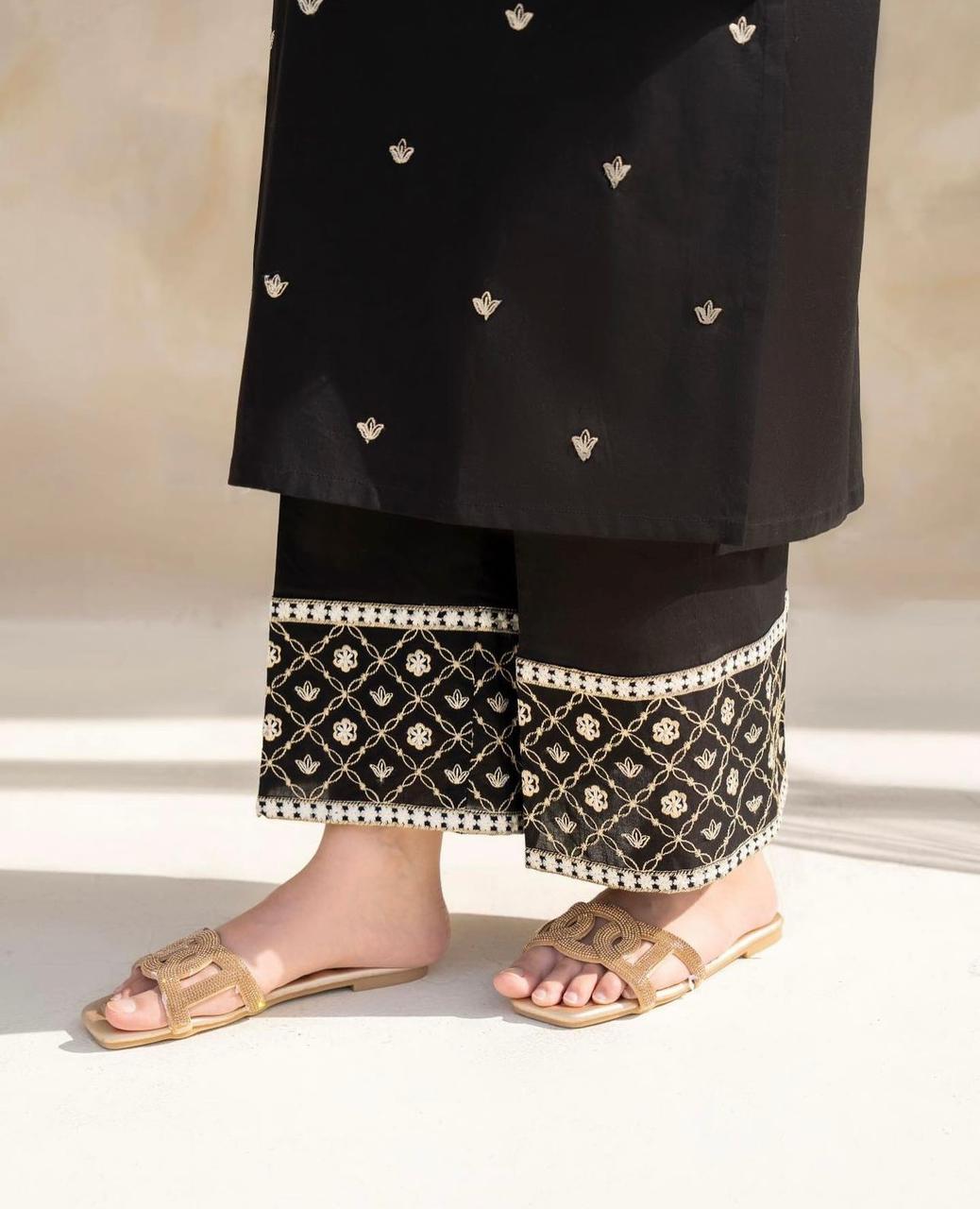 Tehzeeb Embroidery stitched dress