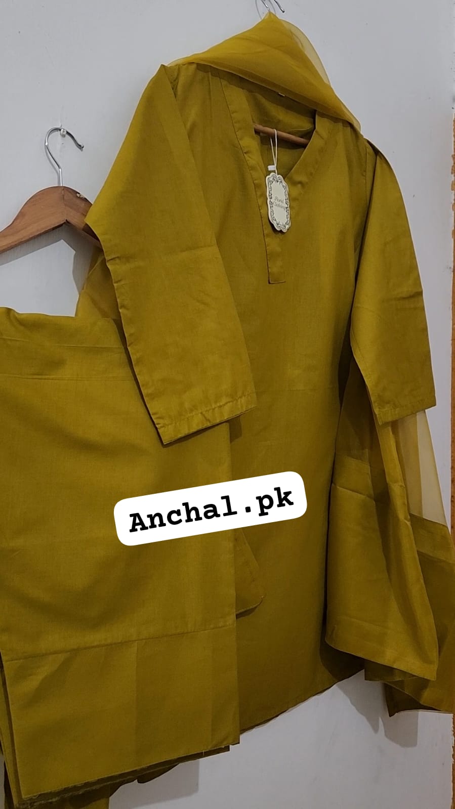 Plain Farshi Shalwar Qameez with Long Dupatta