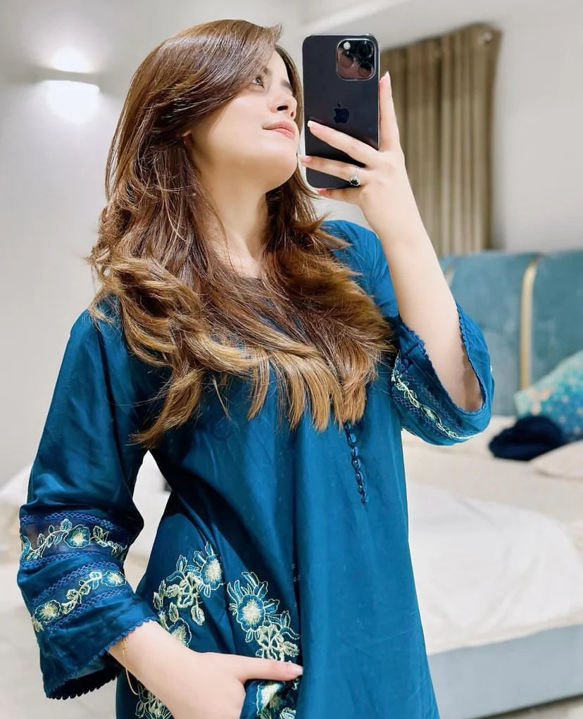 Chic Embroidery with Pockets on side dress