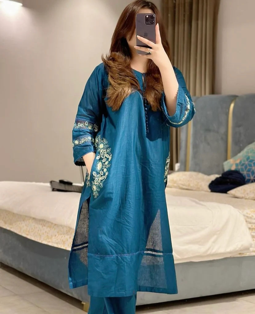 Chic Embroidery with Pockets on side dress